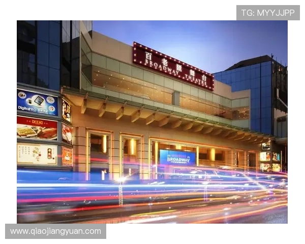 澳门百老汇简介：澳门百老汇的文化背景与在澳门旅游业中的重要地位分析